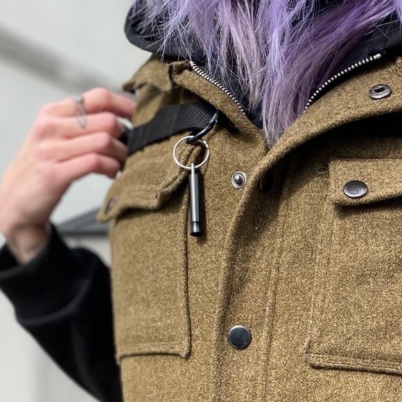 🦊 FOX & VIXEN || HANDMADE VINTAGE || Reworked Military Boiled Wool Utility Vest - Picture 9 of 13